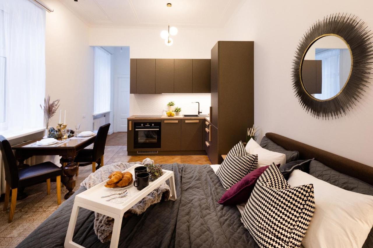 Brivibas House Design Apartments In City Center Riga Exterior foto