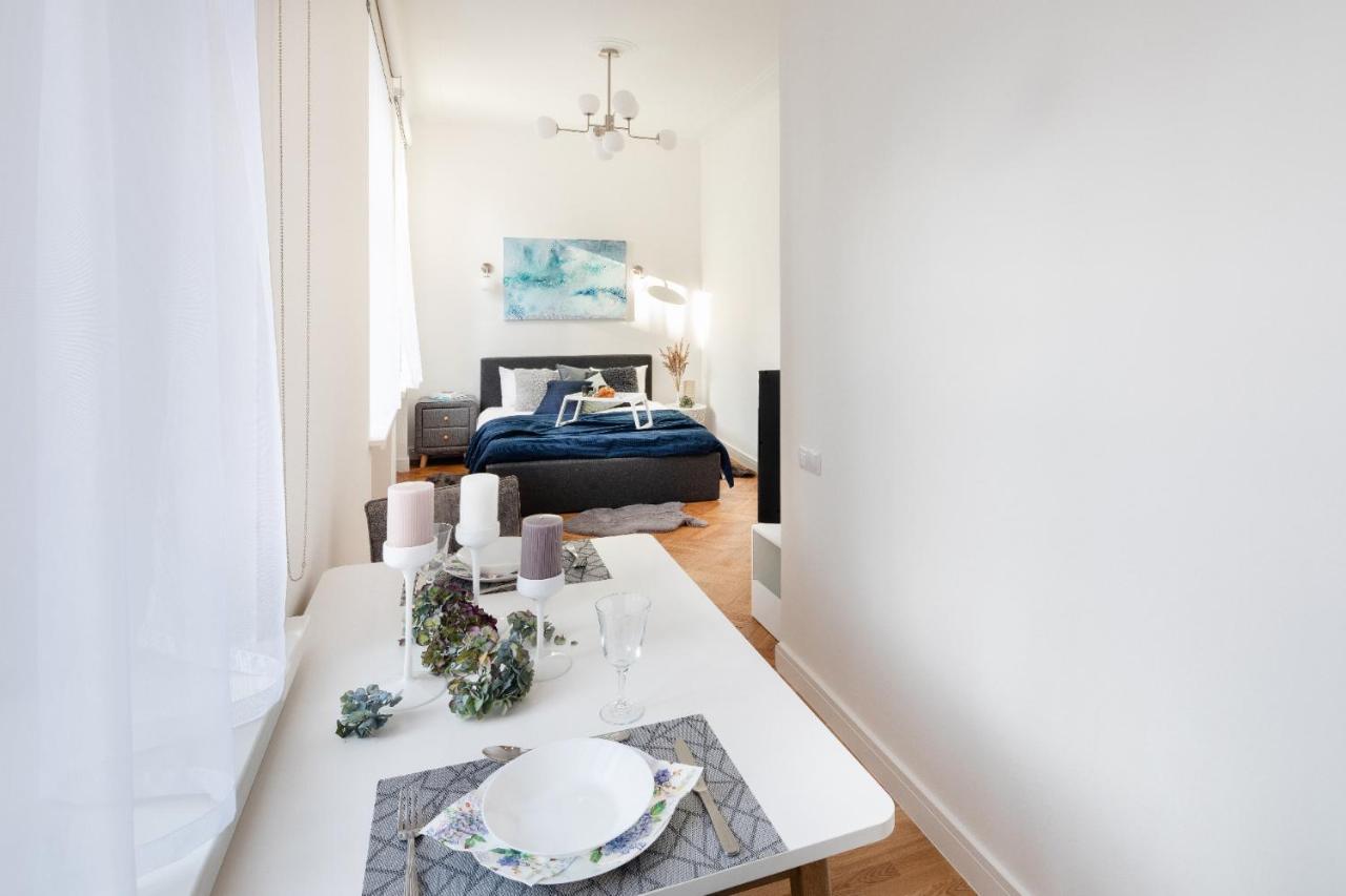 Brivibas House Design Apartments In City Center Riga Exterior foto